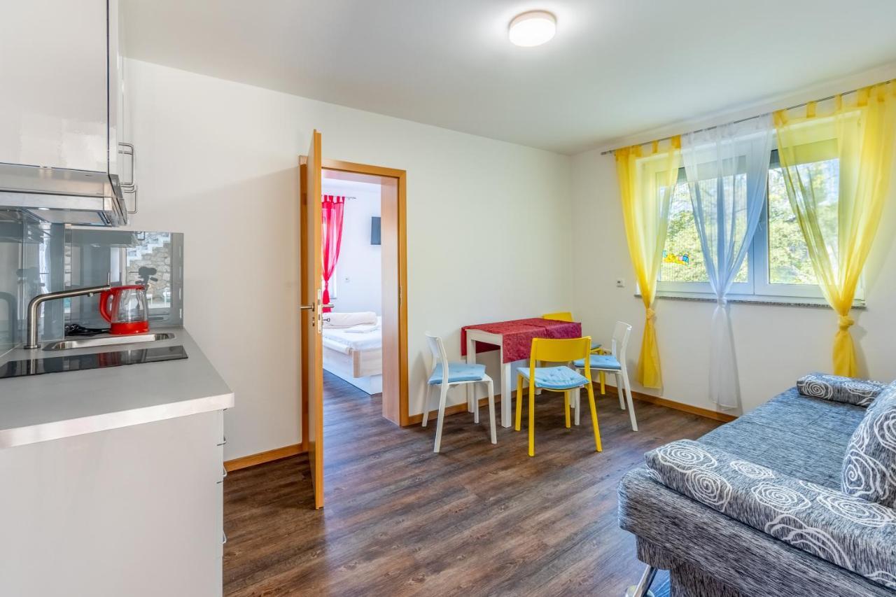 Rimac Apartment And Rooms Novi Vinodolski Exterior foto